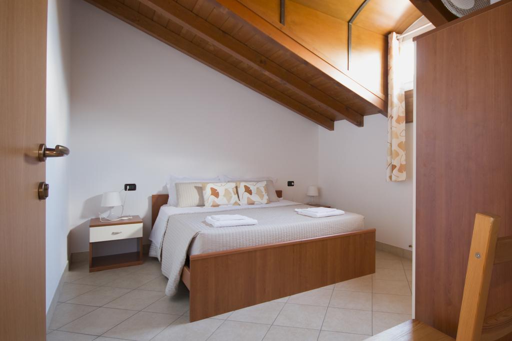 Lakeside Holiday Resort Domaso Quarto foto